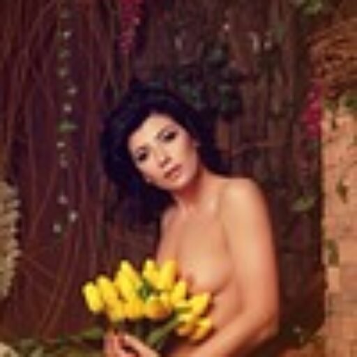 Beauty and Boldness 
Yours with Good Taste